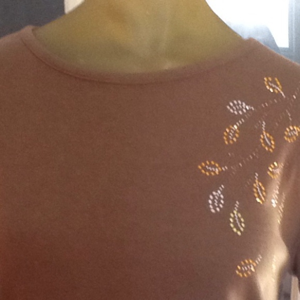 NWT Hartfield Design top - Picture 2 of 6